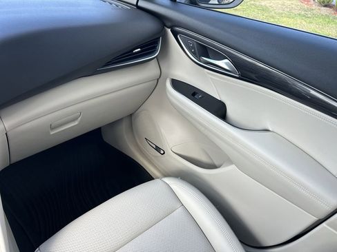 Certified 2022 Buick Envision Essence w/ Technology Package I image 17