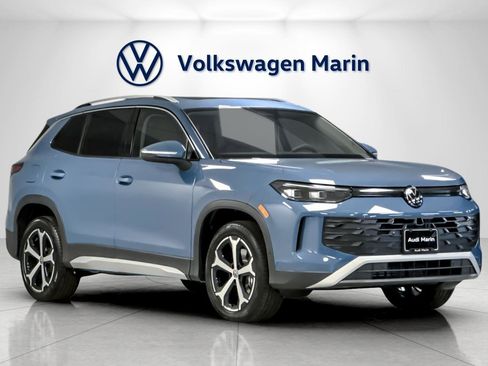 New 2026 Volkswagen Tiguan SE image 7