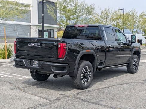 New 2026 GMC Sierra 2500 Denali Ultimate w/ LPO, Black Badging Package AWD/4WD image 7