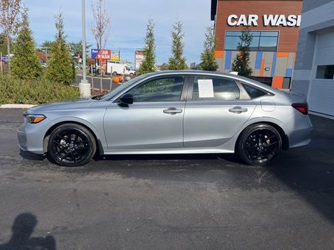 Used 2025 Honda Civic Sport image 3