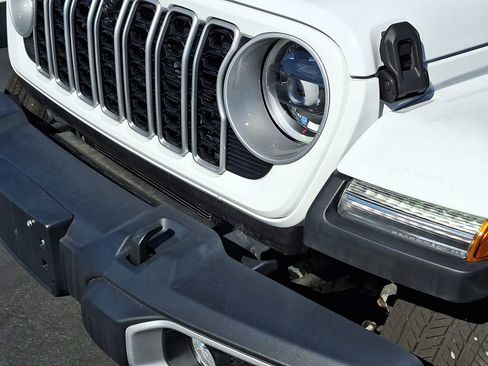 Used 2024 Jeep Wrangler Sahara w/ Technology Group image 11