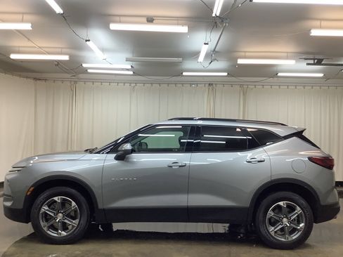 Used 2024 Chevrolet Blazer LT w/ Convenience Package image 10