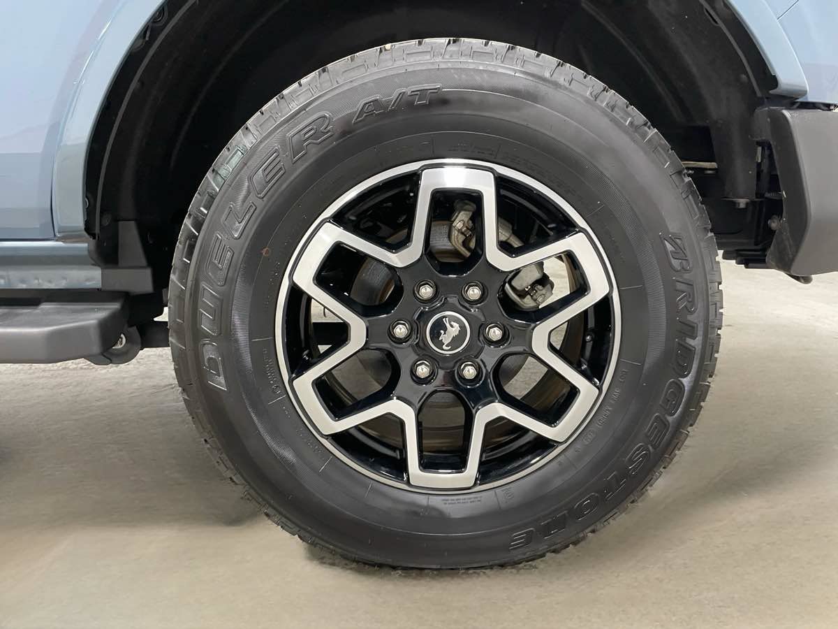 Used 2024 Ford Bronco Outer Banks AWD/4WD image 6