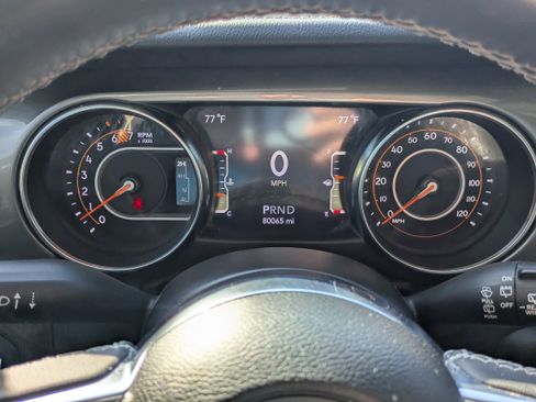 Used 2023 Jeep Wrangler Unlimited Sahara AWD/4WD image 12