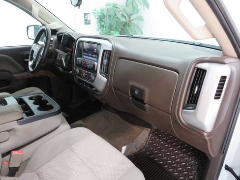 Used 2016 GMC Sierra 1500 SLE w/ SLE Value Package image 6