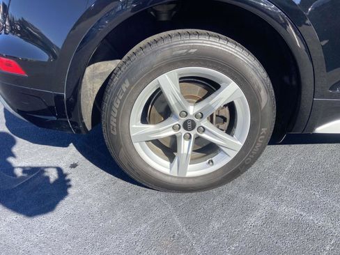 Used 2021 Audi Q5 2.0T Premium image 11