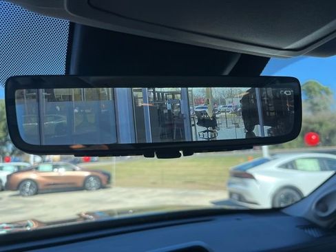 Used 2025 Toyota Highlander Platinum image 31