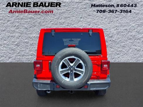Used 2023 Jeep Wrangler Unlimited Sahara w/ LED Lighting Group AWD/4WD image 8