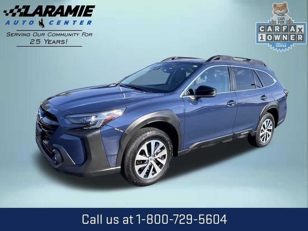 Used 2025 Subaru Outback Premium AWD/4WD image 1