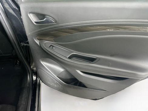 Used 2020 Buick Envision Essence image 30