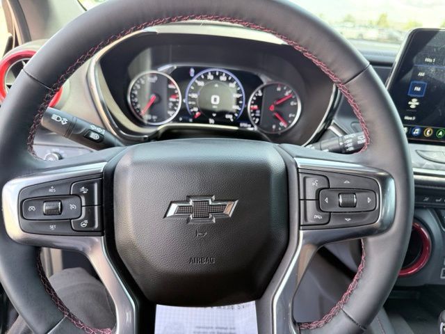 Used 2025 Chevrolet Blazer RS w/ Driver Confidence II Package AWD/4WD image 9