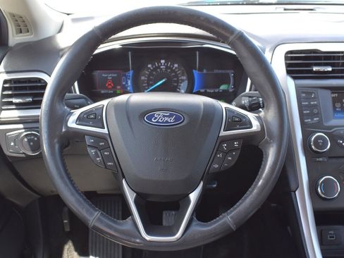 Used 2018 Ford Fusion S FWD image 14