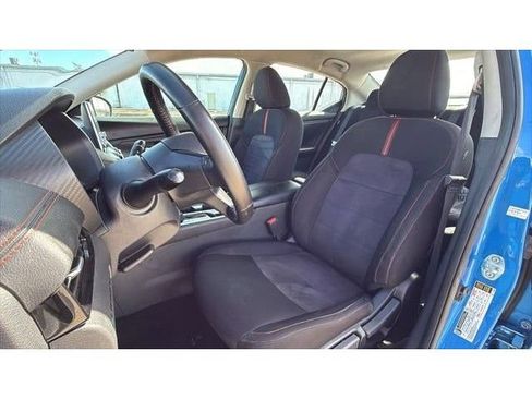 Used 2025 Nissan Sentra SR FWD image 15