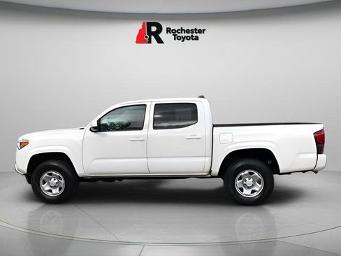 Used 2022 Toyota Tacoma SR image 7