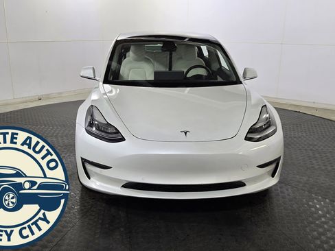 Used 2020 Tesla Model 3 Long Range image 2