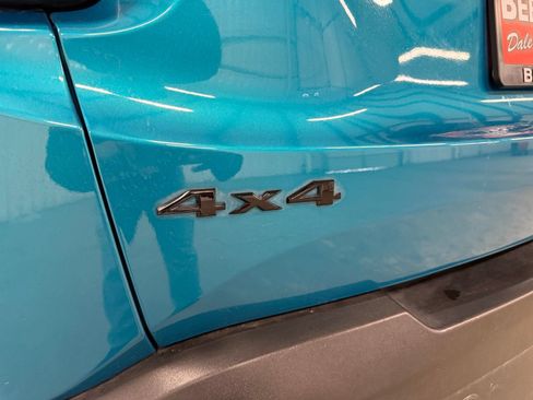 Used 2022 Jeep Renegade Altitude AWD/4WD image 9