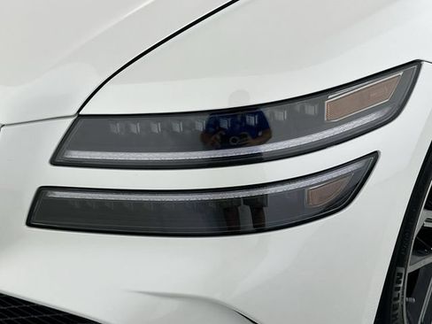 Certified 2025 Genesis G80 2.5T Advanced AWD/4WD image 28