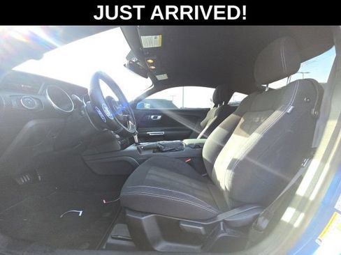 Used 2019 Ford Mustang Coupe RWD image 7