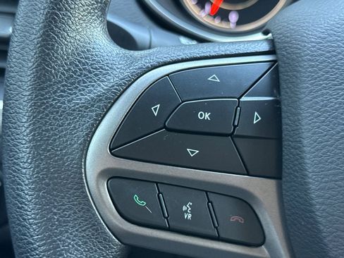 Used 2020 Jeep Cherokee Latitude image 29