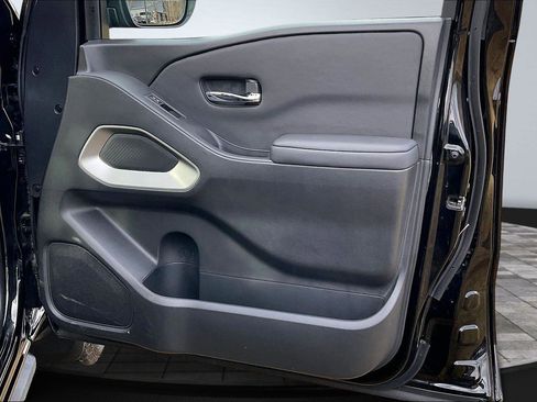 Certified 2024 Nissan Frontier SV w/ Hardbody Edition image 26