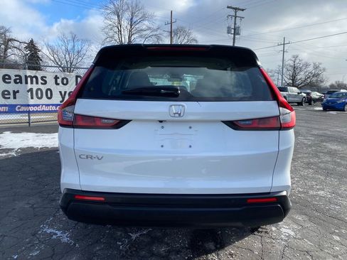 Used 2023 Honda CR-V EX-L image 3
