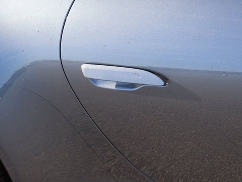 Used 2025 Porsche 911 Carrera image 16