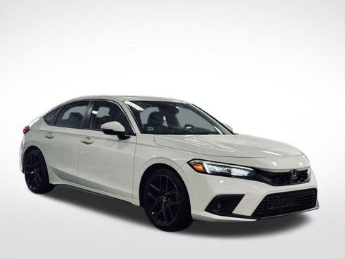 Used 2023 Honda Civic Sport Touring image 4