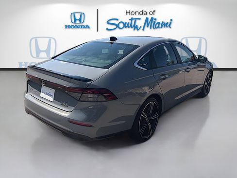 Used 2024 Honda Accord Sport image 7