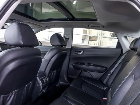 Used 2020 Kia Optima Premium image 12