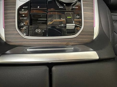 Used 2025 BMW X7 xDrive40i w/ Premium Package AWD/4WD image 45