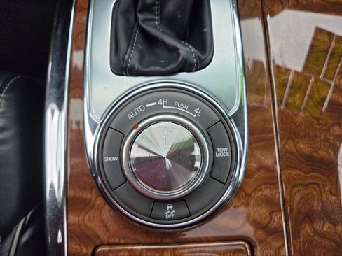 Used 2019 INFINITI QX80 Luxe image 32