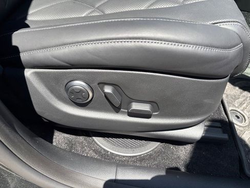 Used 2025 Genesis GV80 3.5T Prestige AWD/4WD image 44