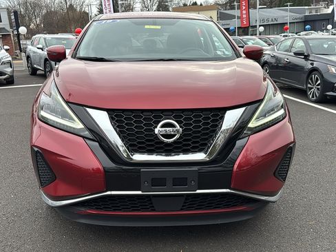 Used 2019 Nissan Murano S image 2