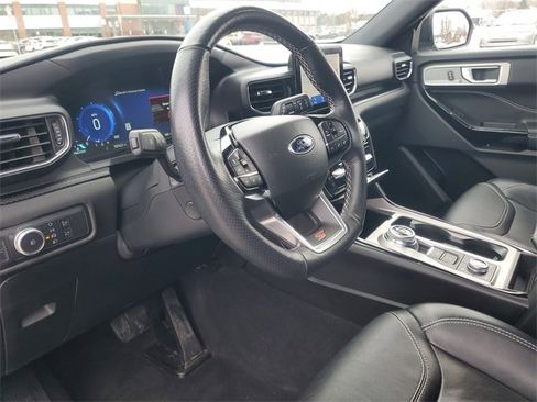 Used 2022 Ford Explorer ST w/ Equipment Group 401A image 18