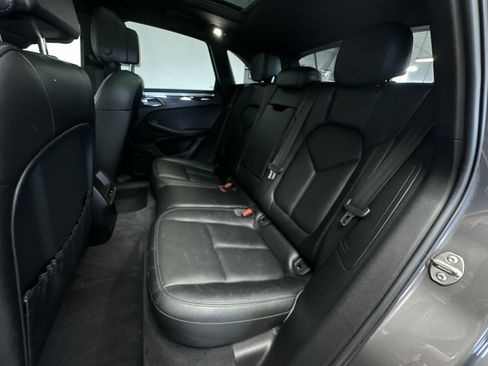 Used 2015 Porsche Macan S AWD/4WD image 22