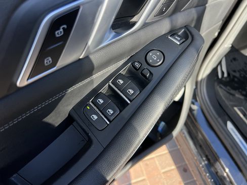 Used 2021 BMW X5 xDrive45e w/ M Sport Package image 15