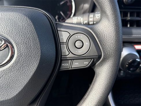 Certified 2025 Toyota RAV4 XLE image 24