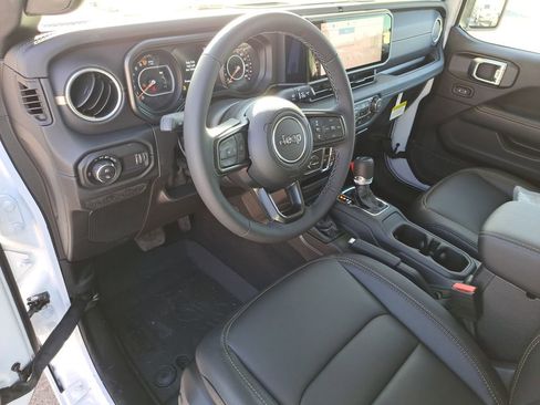 New 2026 Jeep Gladiator Sport image 19