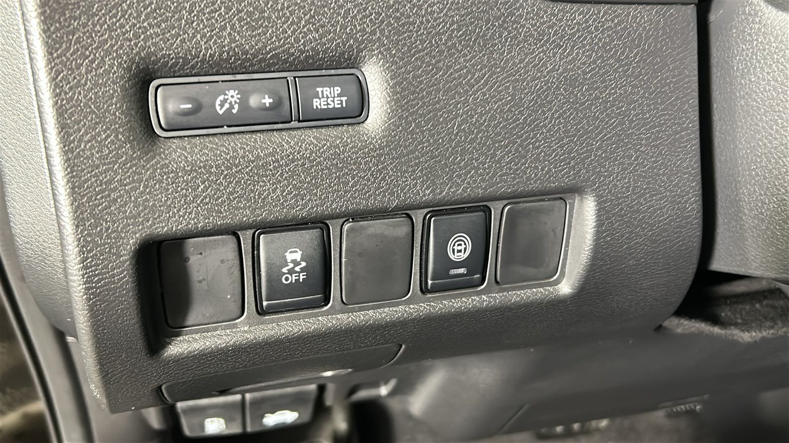 Used 2024 Nissan Murano SV w/ SV Midnight Edition Package AWD/4WD image 22