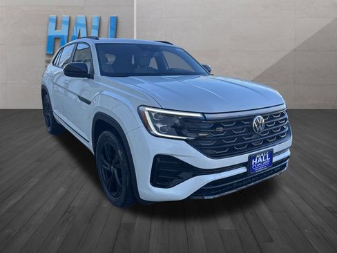 New 2026 Volkswagen Atlas Cross Sport SEL R-Line image 7