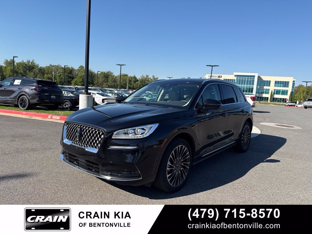 Used 2020 Lincoln Corsair Reserve w/ Equipment Group 202A AWD/4WD image 2