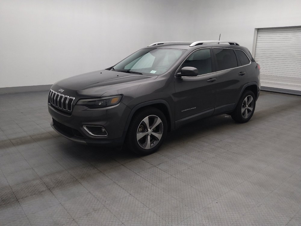 Used 2019 Jeep Cherokee Limited w/ Trailer Tow Group FWD image 2