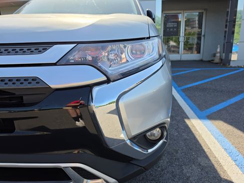 Used 2020 Mitsubishi Outlander SEL AWD/4WD image 10
