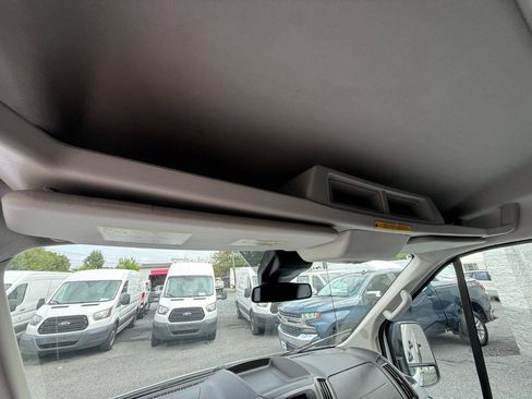 Used 2018 Ford Transit 250 148 Medium Roof RWD image 16
