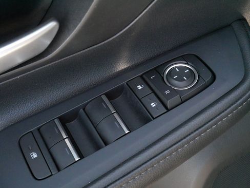 Used 2025 Toyota Grand Highlander AWD image 19