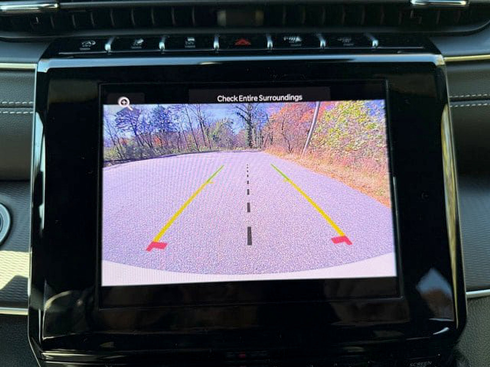 Used 2025 Jeep Grand Cherokee Altitude AWD/4WD image 24
