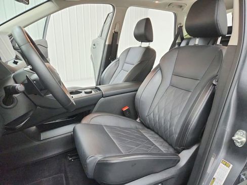 Used 2026 Nissan Rogue Platinum w/ Platinum Premium Package AWD/4WD image 19