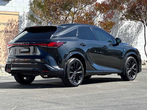 Used 2023 Lexus RX 500h F Sport image 7