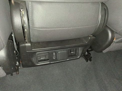 Used 2025 GMC Sierra 1500 SLT image 22