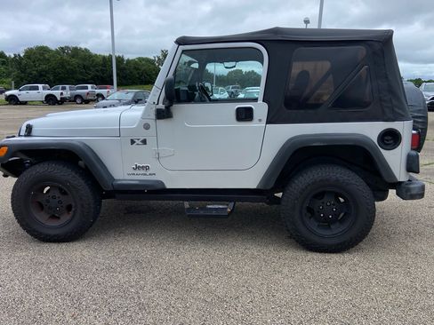 Used 2004 Jeep Wrangler X w/ Wheel Plus Group AWD/4WD image 8